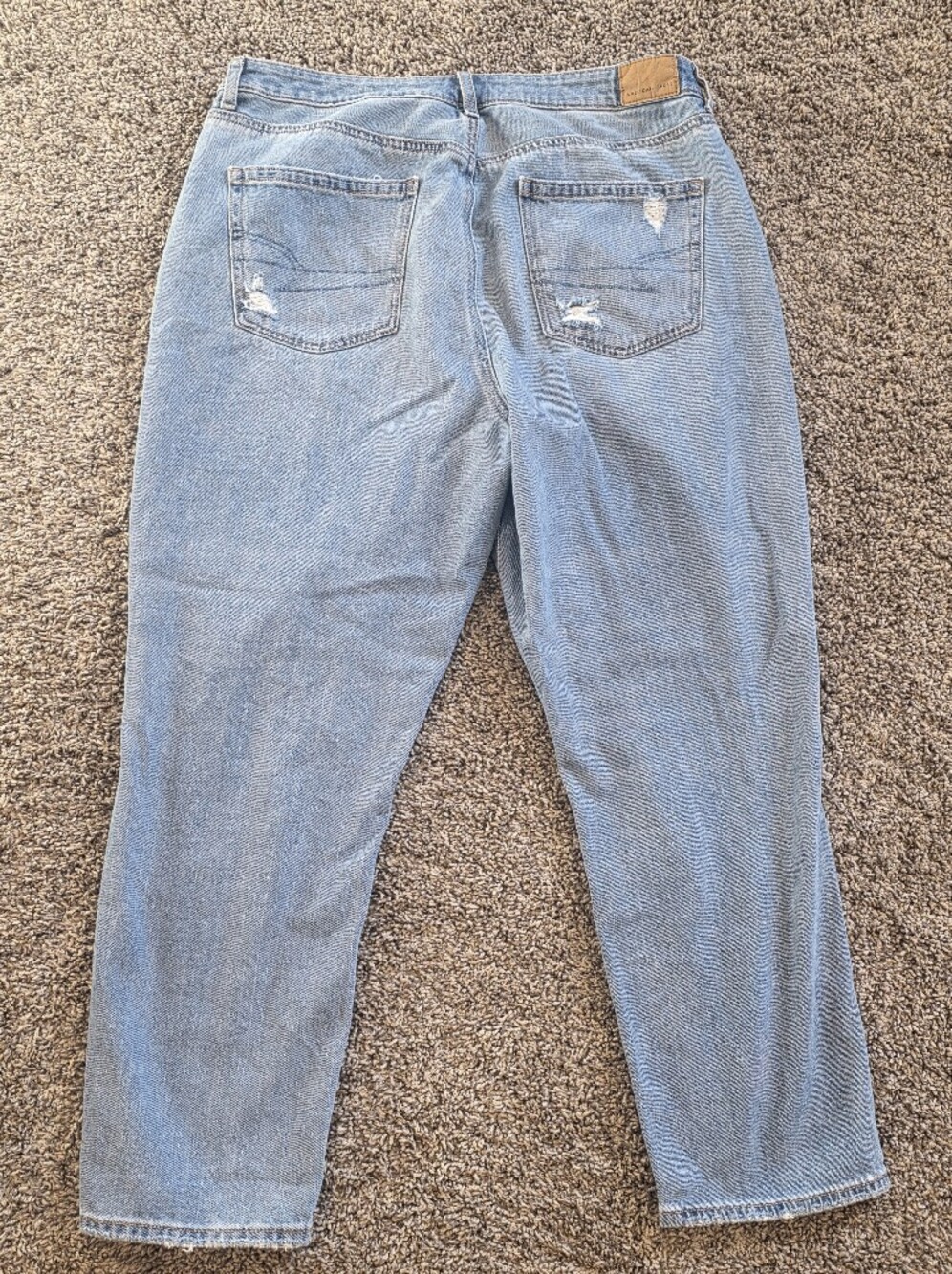 American Eagle Outfitters Light Blue Distressed Mom Jeans Size 14 Short - Picture 4 of 7